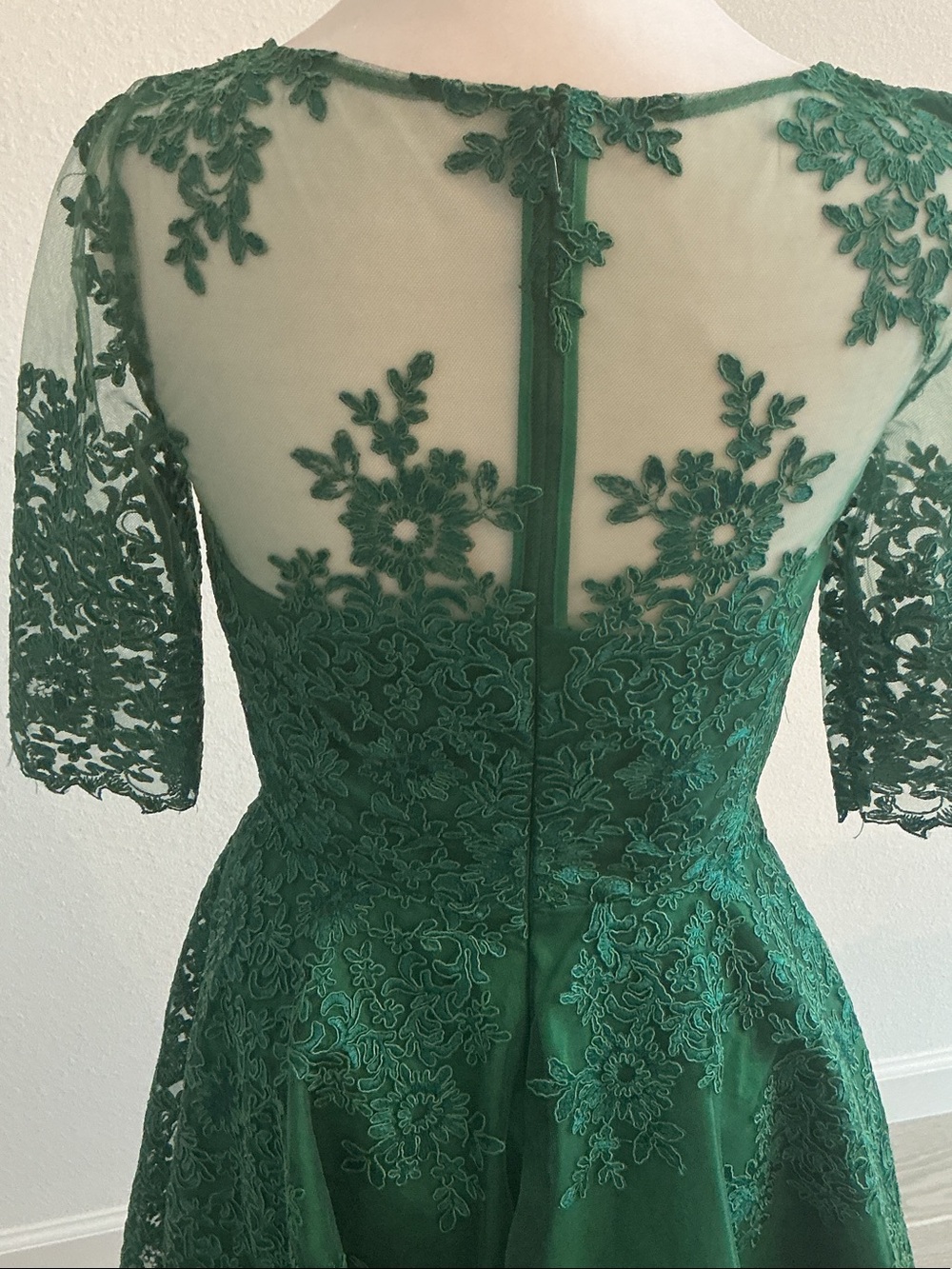 Monique Lhuillier Emerald Green Lace Fit-and-Flare Cocktail Dress Women’s Sz 2 - Picture 4 of 10
